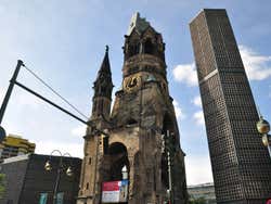 Nouvelle Église, Église du Souvenir et clocher